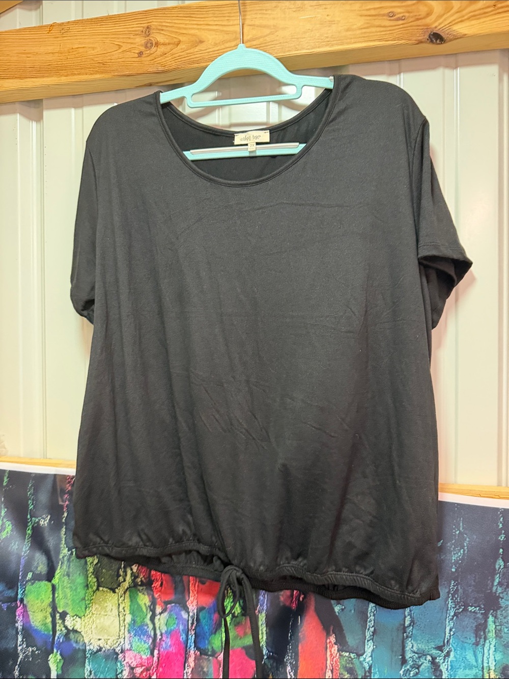 Black Short Sleeve Tie-Hem Tee by Olive & Joy